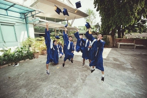 hoc bong tien si tai thai lan nam 2018