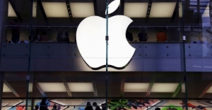 apple thu ve 14 trieu usd trong ngay le doc than