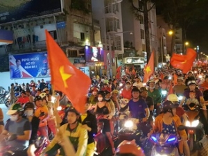 xu phat 78 nguoi co vu bong da  qua lo