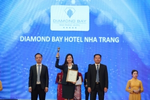 diamond bay hotel nhan duoc 4 giai thuong lon danh cho khach san