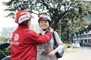 go viet   cau chuyen ve tai xe cong nghe van minh