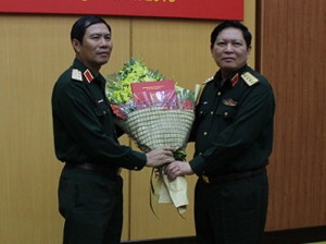 tu lenh quan khu 4 lam pho tong tham muu truong quan doi