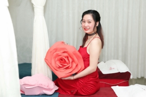 nguyen thi kim chi   bong hong dau tien lo dien tai hoa hau doanh nhan quyen nang the gioi 2019