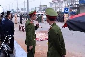 xe khach dam doan nguoi dua tang o vinh phuc 7 nguoi chet