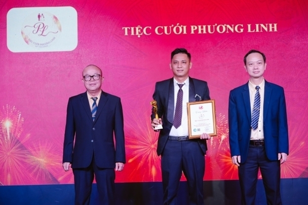 tiec cuoi phuong linh vinh du dat  huy chuong vang san pham   dich vu cuoi hoi tron goi uy tin chat luong quoc gia 2026
