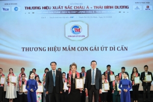 thuong hieu mam con gai ut di can vinh du nhan giai thuong cup vang san pham   dich vu xuat sac chau a thai binh duong 2024