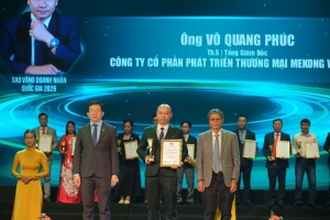 dang sau mot danh hieu luon la ca mot qua trinh no luc  voi ong vo quang phuc hoat dong dieu hanh doanh nghiep khong don thuan la tim kiem su tang truong ma con la qua trinh xay dung nen tang de doanh nghiep phat trien