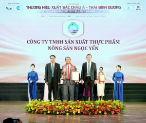 vua muoi say viet nam  ong  huynh van be tiep tuc duoc vinh danh tai le cong bo thuong hieu xuat sac chau a thai binh duong nam 2024