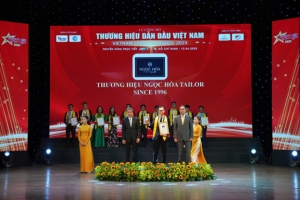 thuong hieu ngoc hoa tailor since 1996   tu hao vinh danh trong danh sach top 10 thuong hieu tailor dan dau viet nam