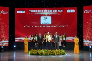 cong ty tnhh nha khoa sai gon quoc te vinh du don nhan giai thuong  top 10 thuong hieu dan dau viet nam 2025