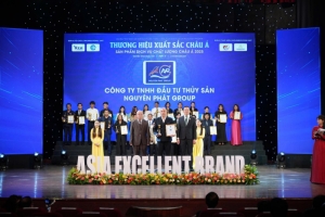 tom giong nguyen phat group vinh du nhan giai thuong  huy chuong vang   san pham dich vu chat luong chau a 2025