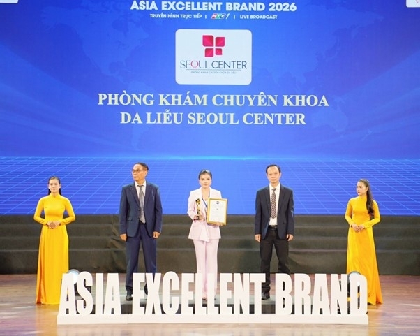 dai dien phong kham chuyen khoa da lieu seoul center day rang ro   tu hao trong le nhan giai  top 3 thuong hieu co dich vu dieu tri da xuat sac chau a