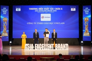 tu lop hoc truc tuyen cua startup viet den giai thuong chau a  dieu gi tao nen dau an cua uniclass