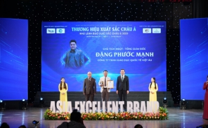 doanh nhan dang phuoc manh   hanh trinh 25 nam kien tao con duong hoi nhap quoc te cho the he tre viet nam