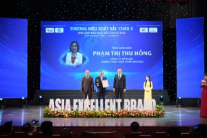 doanh nhan pham thi thu hong   vinh du nhan chung nhan  nha lanh dao xuat sac chau a nam 2025