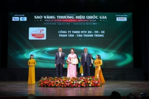 cong ty tnhh mtv xay dung thuong mai san xuat pham tan   tan thanh trung   vinh du nhan danh hieu   top 5  thuong hieu tin dung quoc gia 2025