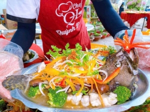ca bong mu hap hong kong  mon an dang cap lam nen thuong hieu am thuc quynh linh